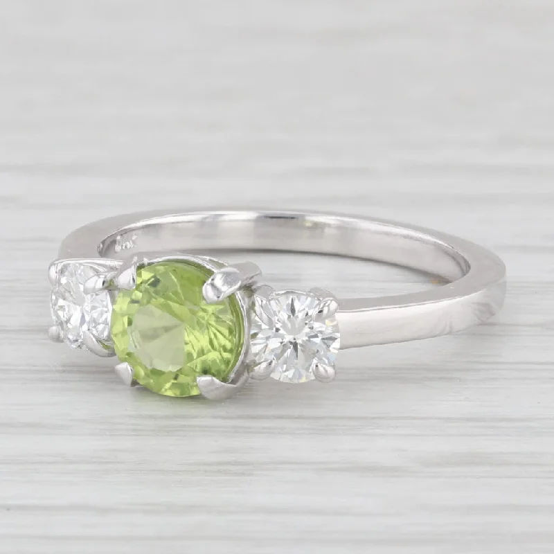 women’s boho engagement ring-New Round 3-Stone Peridot Diamond Ring 14k White Gold Size 6.75