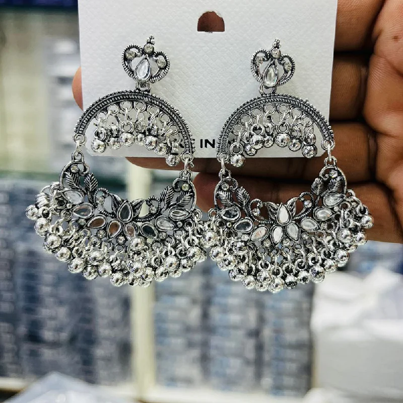 women’s vintage diamond earrings-Manisha Jewellery Oxidised Plated Mirror And Ghungroo Dangler Earrings