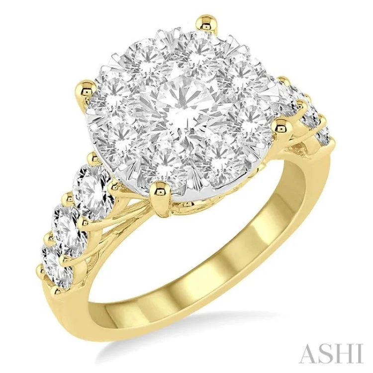 women’s ring for her-2 Ctw Round Diamond Lovebright Ring in 14K Yellow and White Gold