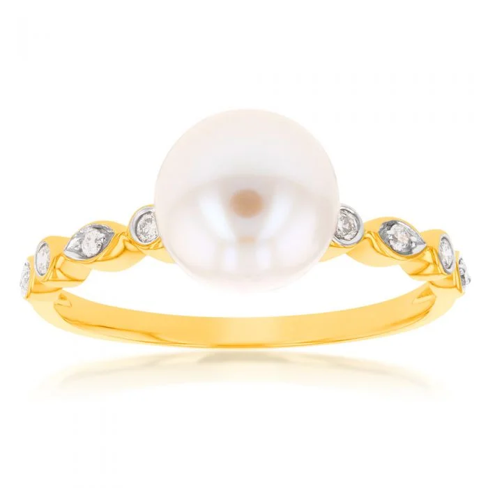 women’s solitaire diamond engagement ring-9ct Yellow Gold Freshwater Pearl and Diamond Ring