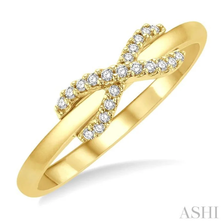 women’s wedding ring-1/10 ctw Infinity Petite Round Cut Diamond Fashion Ring in 10K Yellow Gold