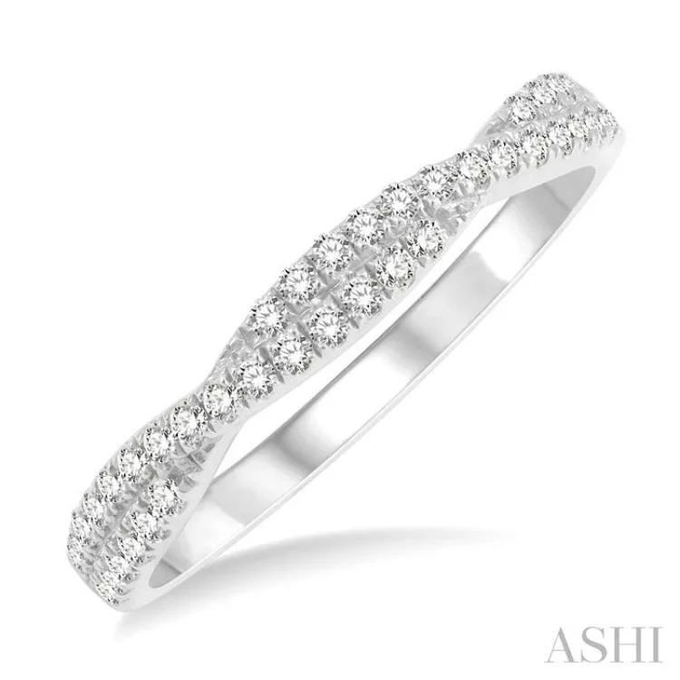 women’s sterling silver ring-1/4 ctw Twisted Round Cut Diamond Wedding Band in 14K White Gold