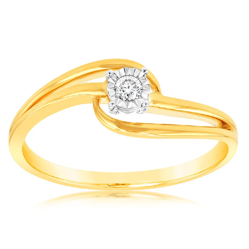 women’s engagement ring with side stones-9ct Yellow Gold Two Tone Solitare Diamond Ring With Disc Setting