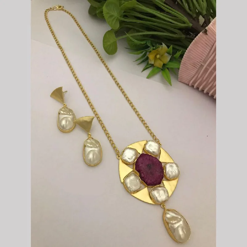 women’s classic pendant necklace-FS Collection Gold Plated Mother Of Pearls Necklace Set