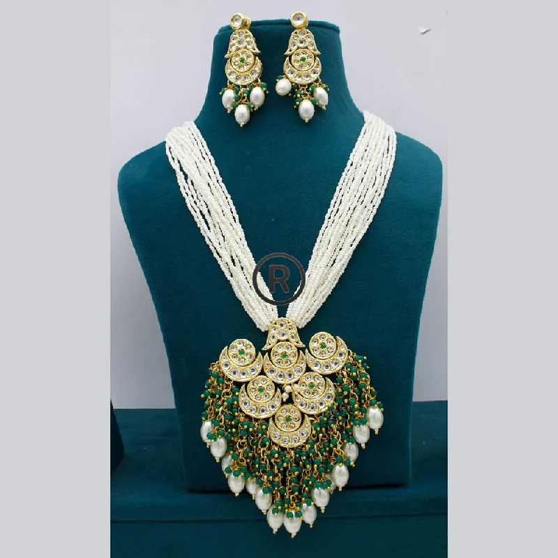 women’s chic necklace-Manisha Jewellery Gold Plated Kundan Stone And Pearls Necklace Set