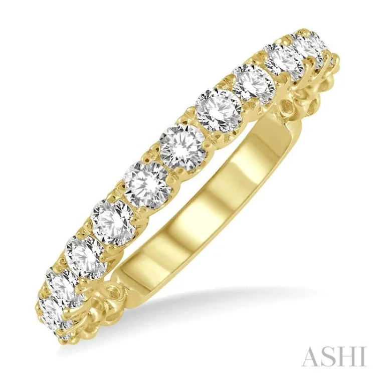 women’s promise rings for couples-3/4 ctw Lattice Round Cut Diamond Wedding Band in 14K Yellow Gold