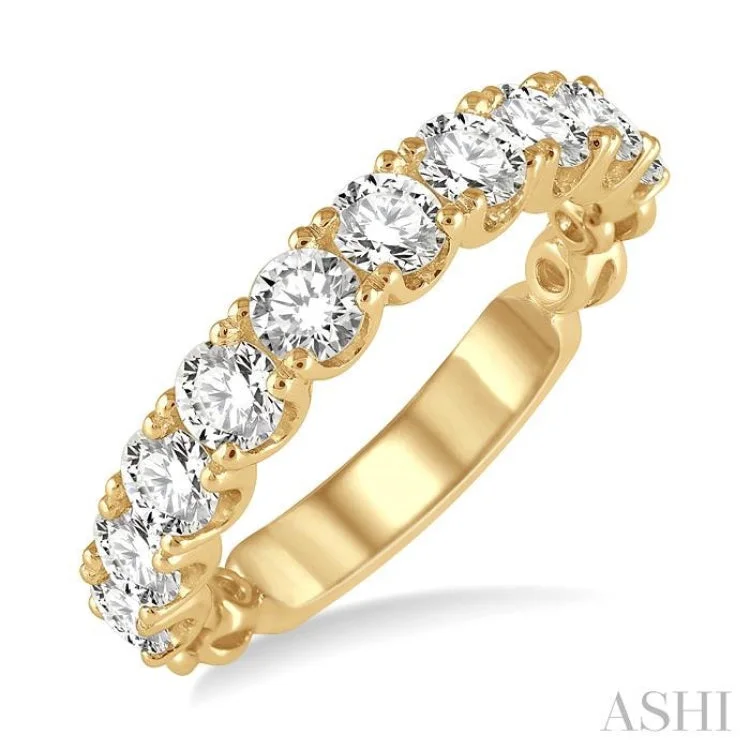 women’s thick band ring-1 1/2 ctw Lattice Round Cut Diamond Wedding Band in 14K Yellow Gold