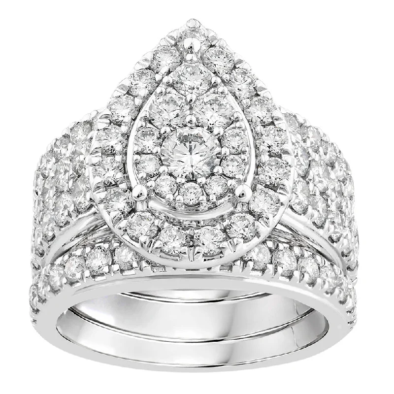 women’s vintage engagement ring-10ct White Gold Luminesce Lab Grown 3 Carats Diamond Rings Set