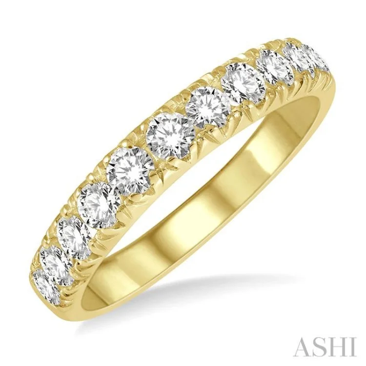 women’s sterling silver ring-3/4 ctw 11 Stone Round Cut Diamond Wedding Band in 14K Yellow Gold