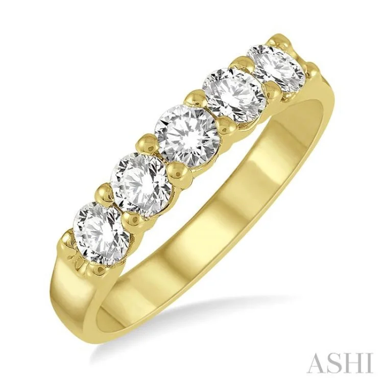 women’s diamond infinity ring-3/4 ctw 5 Stone Round Cut Diamond Wedding Band in 14K Yellow Gold